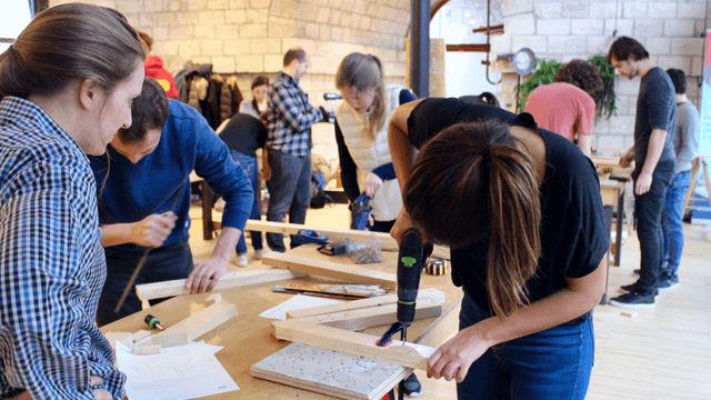 Construction de pyramide en 3D 